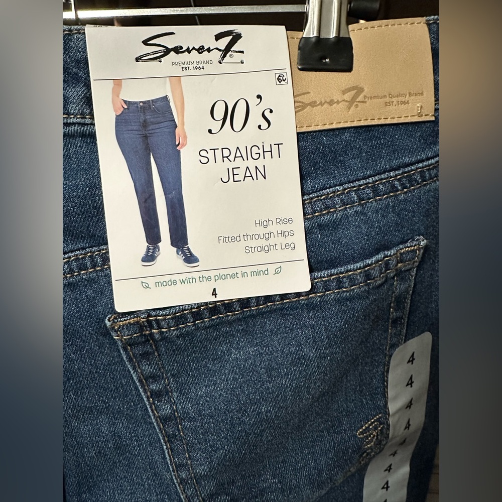 Seven7 90's Straight Jeans Size 4 NWT High Rise Medium Wash Denim - Picture 5 of 5